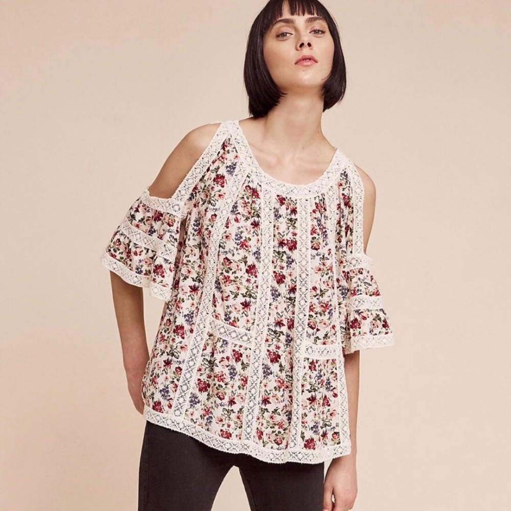 NWOT Anthropologie floral top
